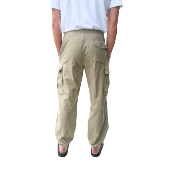 Gap Lightweight Neutral Khaki Cargo Pants Drawstring Waist + Ankles men's small - Picture 2 of 11